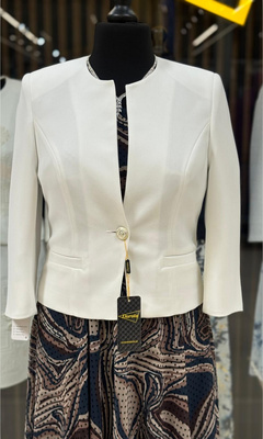 Black chanel jacket - size 42-52