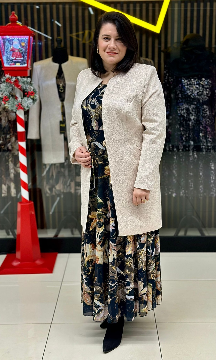 Navy long jacket 42-52  chanel