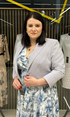 Dark pink chanel jacket - size 42-52