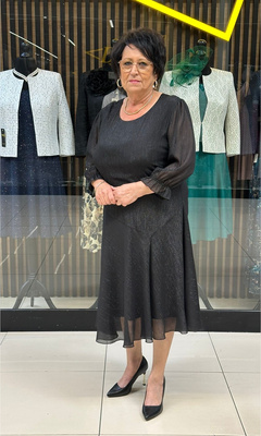 Sukienka z szyfonu zakładka czarna połysk 42-52