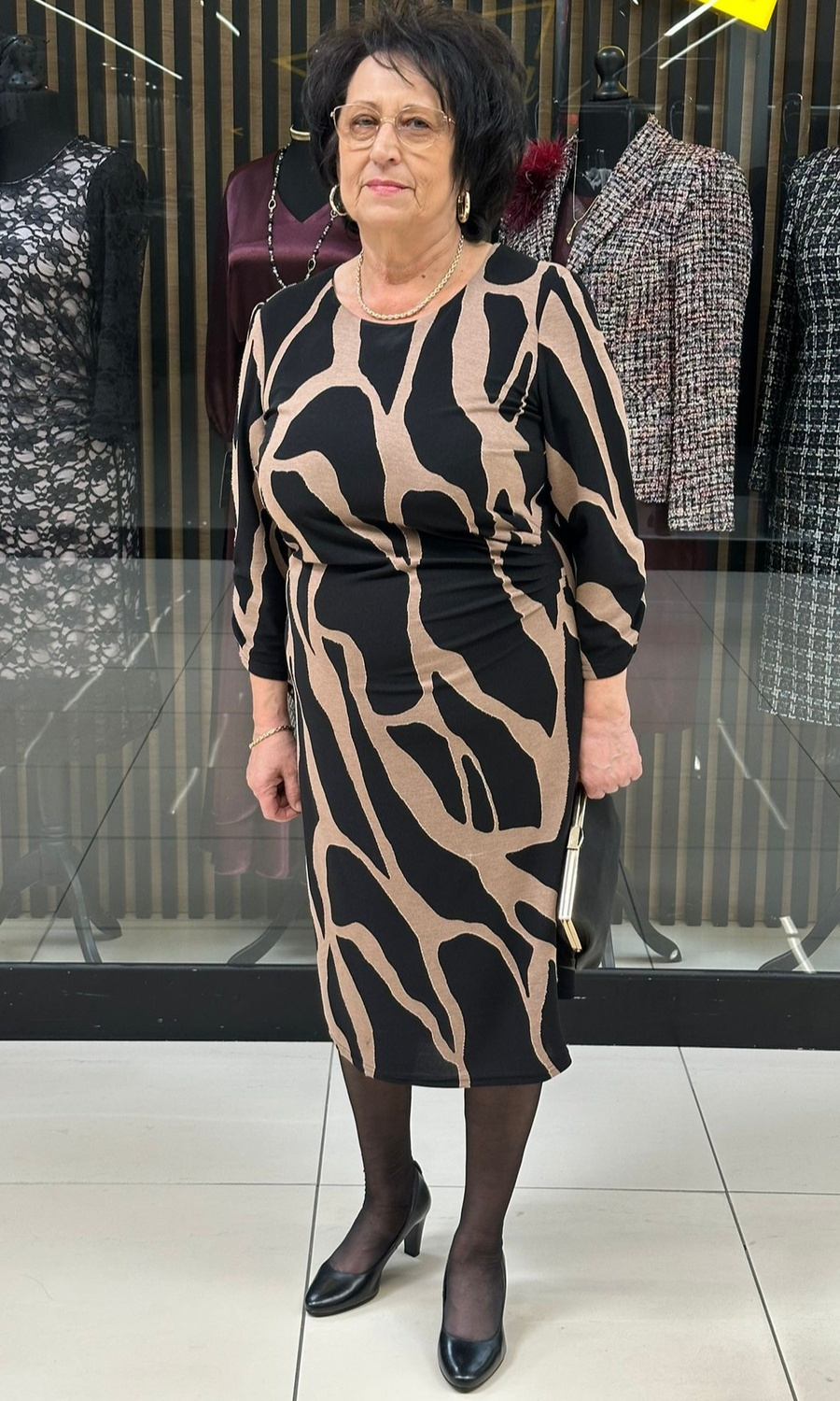 Sukienka dzianinowa marszczona beż 42-50